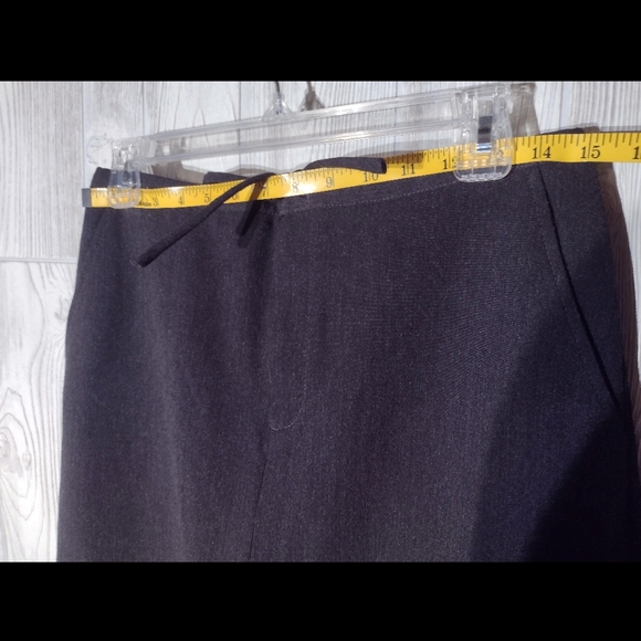 Like new skirt from GAP - Picture 5 of 10